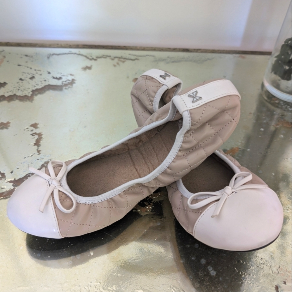 Butterfly Twists Olivia Ballet Flats Size 9.5 US 41 EU Quilted Cream Beige